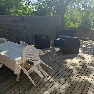 Rez De Ch Avec Terrasse Et Parking 2 Ch à Appartement